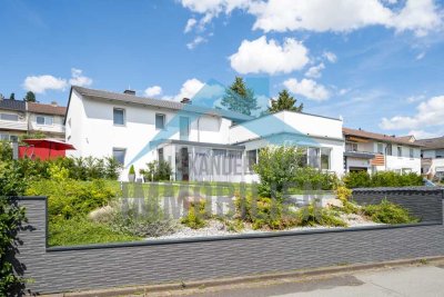 Modernes und großzügiges Einfamilienhaus mit Wintergarten, Dachterrasse und Garage in Ahnatal!
