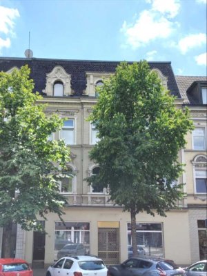 Eine Chance für Jugendstil Liebhaber! Die Wohn- und Ladenfläche ist auf 580 qm  erweiterbar.