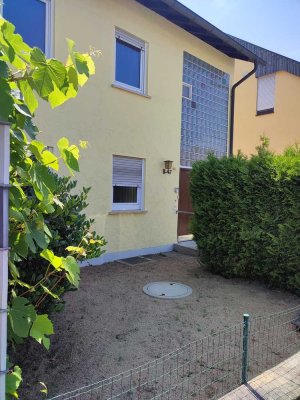 Gepflegte Doppelhaushälfte in Urbach zu vermieten - 1500 € Kaltmiete - 105 m² - 7 Zi.