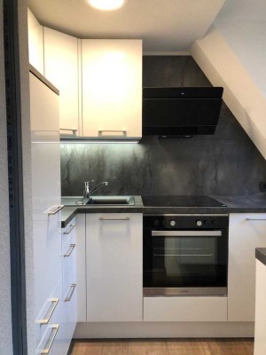 TOP renovierte 2 Raum Wohnung mit neuer, moderner Einbauküche zu vermieten