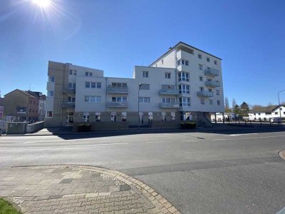 Modernisierte Dachgeschosswohnung Nähe Zentrum! Aufzug!
Inkl. TG-Stellplatz!