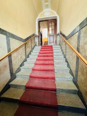 Wohnen auf Zeit - Gerne WG: Grosszügiger 3-Zimmer Altbau