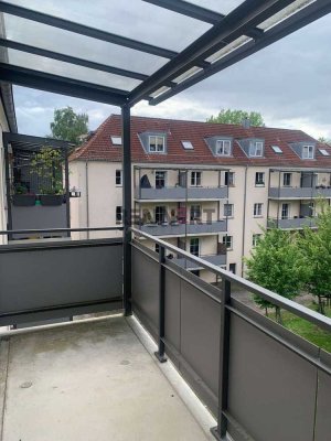 Tolle Wohnung mit großer Wohnküche und Balkon im Herzen des Waldstraßenviertel!