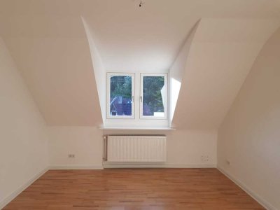 Top  Lage Sankt Arnual - exklusive klimatisierte und kernsanierte  4-ZKB- DG Wohnung
