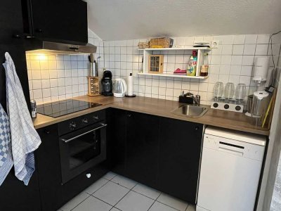 *Reserviert* DG-Wohnung mit Aussicht in Nieder-Wöllstadt