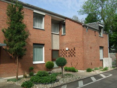 Ausgefallene Maisonette-Wohnung im Architektenstil