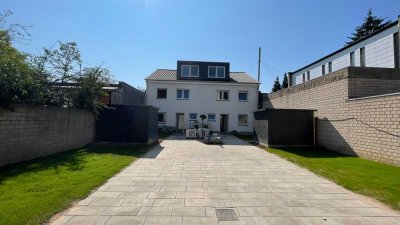Neuwertige, Luxus-DHH mit Garten - Köln - sehr ruhige Lage