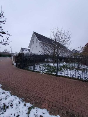 Reihenmittelhaus mit 130qm Wohnfläche, Terrasse ohne Garten und Studio in ruhiger Wohnlage