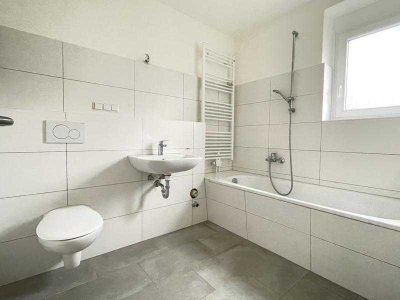 Geräumige Familienwohnung! Frisch saniert!