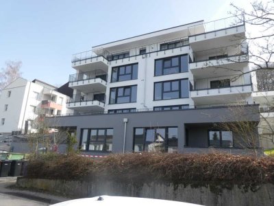Helle Wohnung mit großer Terrasse im KFW 40 Energiesparhaus in ruhiger Lage im Grünen