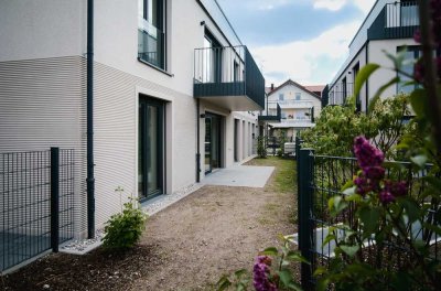 Stilvolle 3-Zimmer-Neubauwohnung mit eigenem Garten