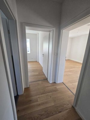 Stilvolle, sanierte 2-Zimmer-Wohnung mit gehobener Innenausstattung mit Einbauküche in Goldbach