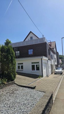 Attraktives Drei-/ Vierfamilienhaus mit Gewerbepotenzial in Berglen