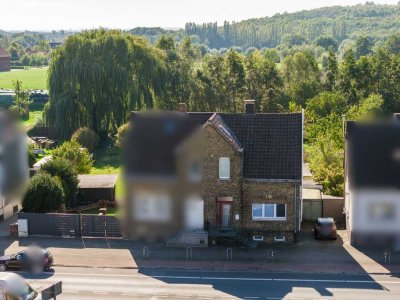 Altbau mit Potenzial !
Platz für Ideen und neue Energie