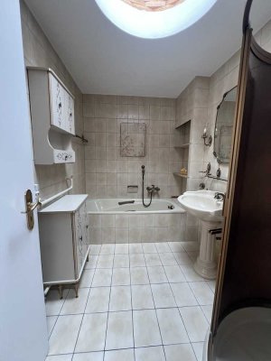 Ihre Familie sucht ein Haus in  Wiesbaden -Komponistenviertel