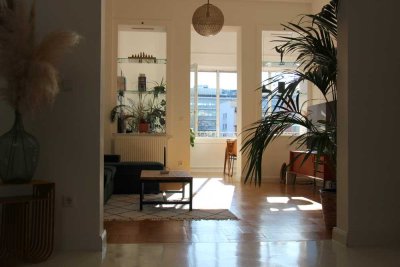 Altbau mit Loftcharakter und großzügigem Sonnenbalkon