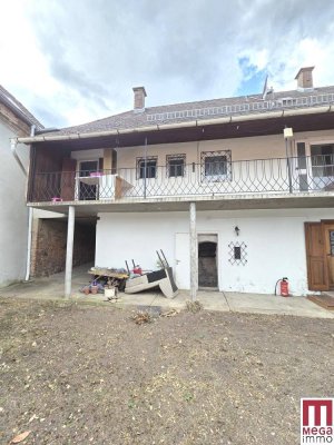 Viel Raum, viel Potenzial: Renovierungsbedürftiges Juwel im Kern von Pöllau