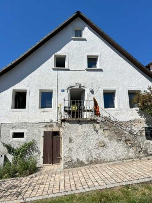 Felssteinhaus leicht renovierungsbedürftiges