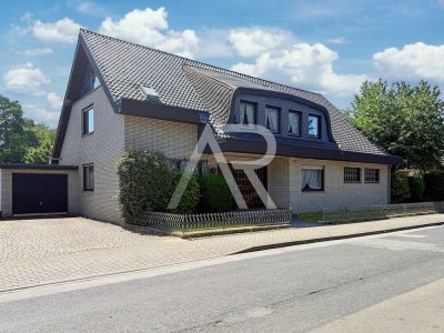 Großzügige Stadtvilla mit Pool, Galerie und sonnigem Grundstück in ruhiger Lage von Jülich!