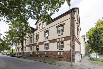 Für die große Familie! 6-Zimmer-Wohnung im 1. Obergeschoss zu vermieten!