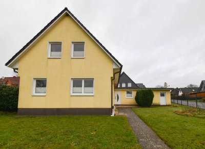 Großes Eckgrundstück mit schönem Einfamilienhaus in Wiemersdorf