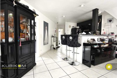 Ohligs. 3-Zimmer-Maisonette-Wohnung mit Balkon in Bahnhofsnähe.