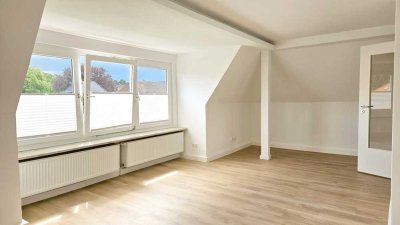 2 Zimmer DG-Wohnung (2.OG) im Östlichen Ringgebiet (Malerviertel)