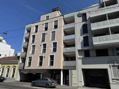 Weitläufige 2-Zimmer-Wohnung mit offenem Wohnkonzept und begehbarem Kleiderschrank - Erstbezug + Küche inkl.!