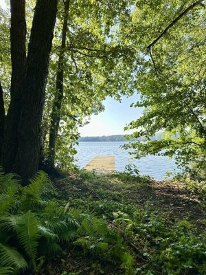 Ferienhaus am See mit einzigartiger Privatsphäre