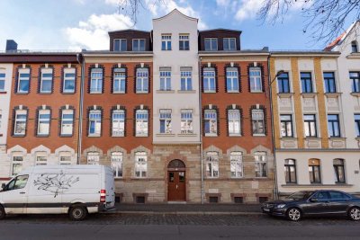 Moderne 4-Zimmerwohnung im Dachgeschoss | Loggia | Gästebad | Fußbodenheizung | Abstellraum
