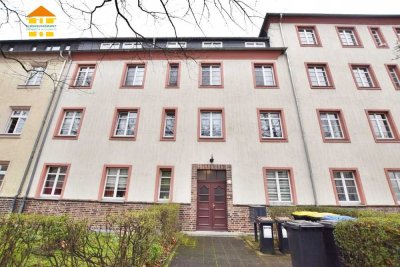 *** TRAUMWOHNUNG frisch renoviert mit DACHTERRASSE ***