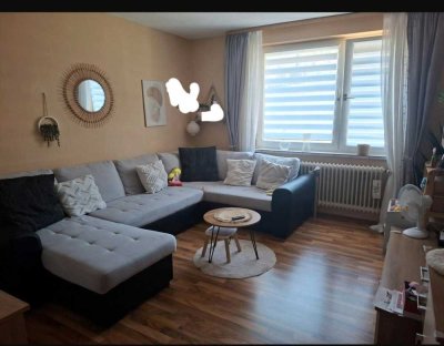 Erdgeschosswohnung mit Möbel übernahme gesucht  in Solingen-Mitte