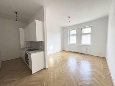 Erstbezug nach Sanierung -
Moderne 1 Zimmer Wohnung im Altbau
