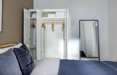Möblierte 3-Zimmer-Altbauwohnung im Westend — 140 m², saniert, sofort frei