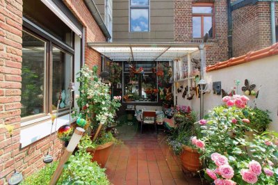 Märchentraum! Familienfreundliches Eigenheim mit Garten und Garage in vorteilhafter Lage