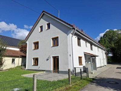 Großzügige Maisonette Wohnung über EG & OG mit privatem Garten in Steindorf