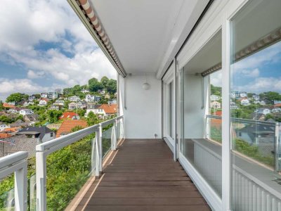 ULI VOGELER GmbH -ERBPACHT- VERMIETETE 4-ZI-MAISONETTE-WHNG MIT TRAUMHAFTEN PANORAMA-ELBBLICK - WE 5