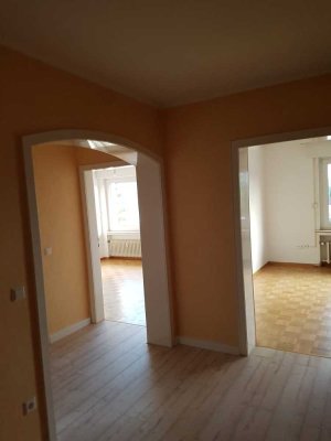 Wohnung mit drei Zimmern sowie Balkon und EBK in Bad Pyrmont