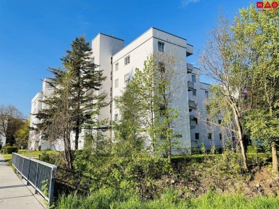 Super günstige 2-Zimmer-Wohnung, großer Loggia, Lift und Parkplatz