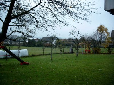 Tolle 2 Zimmerwohnung in Feldrandlage mit Garten- und Schlossblick