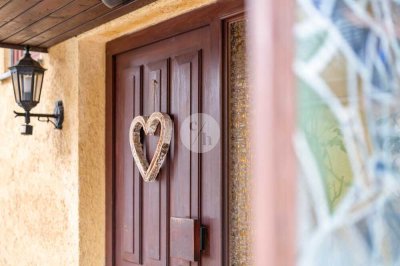 Attraktives Zweifamilienhaus in ruhiger & familienfreundlicher Lage von Freiburg-St. Georgen