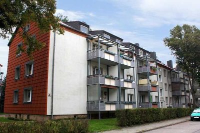 + 2 Zimmer - Großer Balkon +