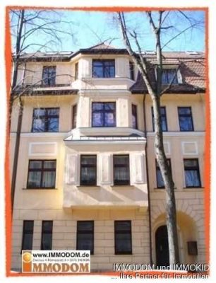 2-Zimmer-Wohnung mit großem BALKON, optional mit EINBAUKÜCHE, neu zu vermieten!