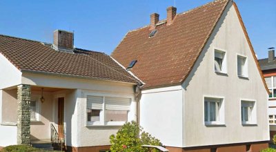 Mehrgenerationenhaus bestehend aus Haupthaus mit Anbau und Souterrain-Wohnung