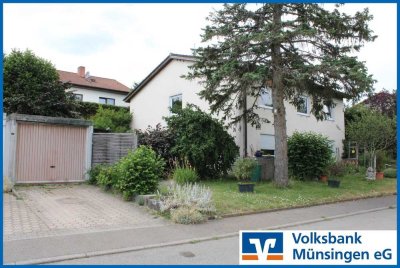 Ruhig gelegenes Einfamilienhaus mit Einliegerwohnung, 2 Terrassen und Garage in Rietheim!