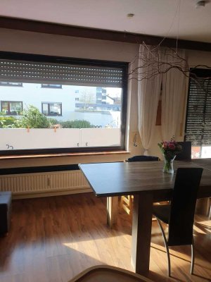 Ruhige 4-Zimmer-Hochparterre-Wohnung mit Balkon und eigenem Garten in Renningen
