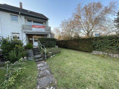 Familienfreundliches Reihenendhaus mit großem Garten, Garage & ausgebautem Dachstudio