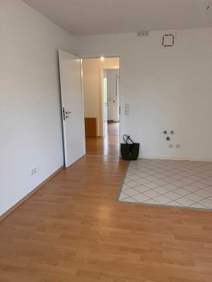 Mit Blicks ins Grüne -2-Zimmer-Etagenwohnung mit 2 Balkonen