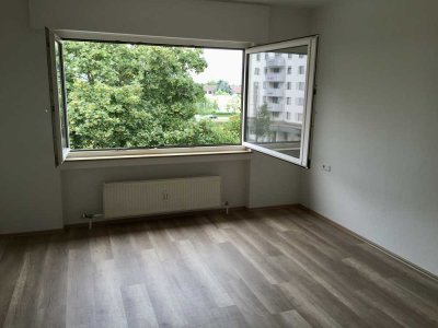 Helle, modernisierte Wohnung in zentraler Lage