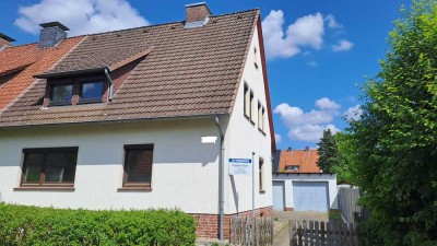 Doppelhaushälfte in Soltau-Stadt, schönes 621 qm großes Grst., Doppelgarage